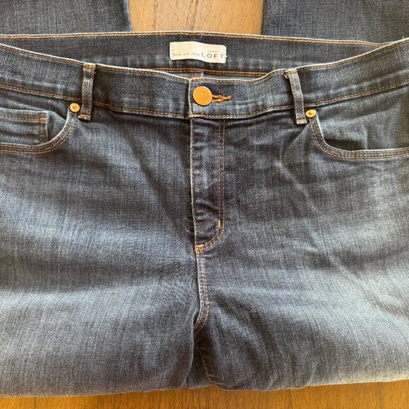 Ann Taylor Loft jeans size 32 - Picture 4 of 4